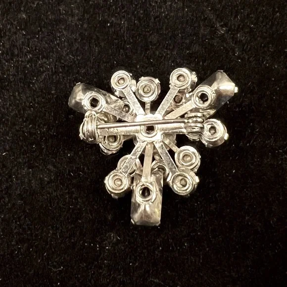 Beautiful Black and Pink Rhinestone Vintage Brooch in Mint Condition - Picture 3 of 5